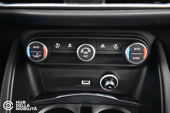 ALFA ROMEO Stelvio 2.2 Turbodiesel 190 CV AT8 RWD Business